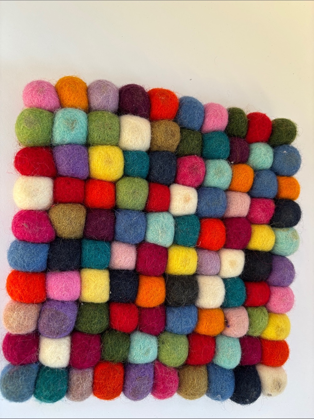 🌈 Handmade Felt Ball Trivets Set of 2 Colorful Wool Hot Pads Boho Kitchen Decor - Picture 8 of 17